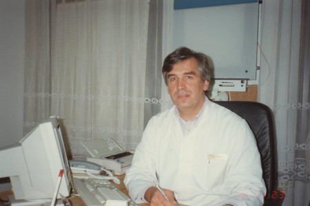 Pierwszy Gabinet Urologiczny dr. Jacka Zdanowicza został otwarty przy ul. Wieczorka w kwietniu 1988 roku